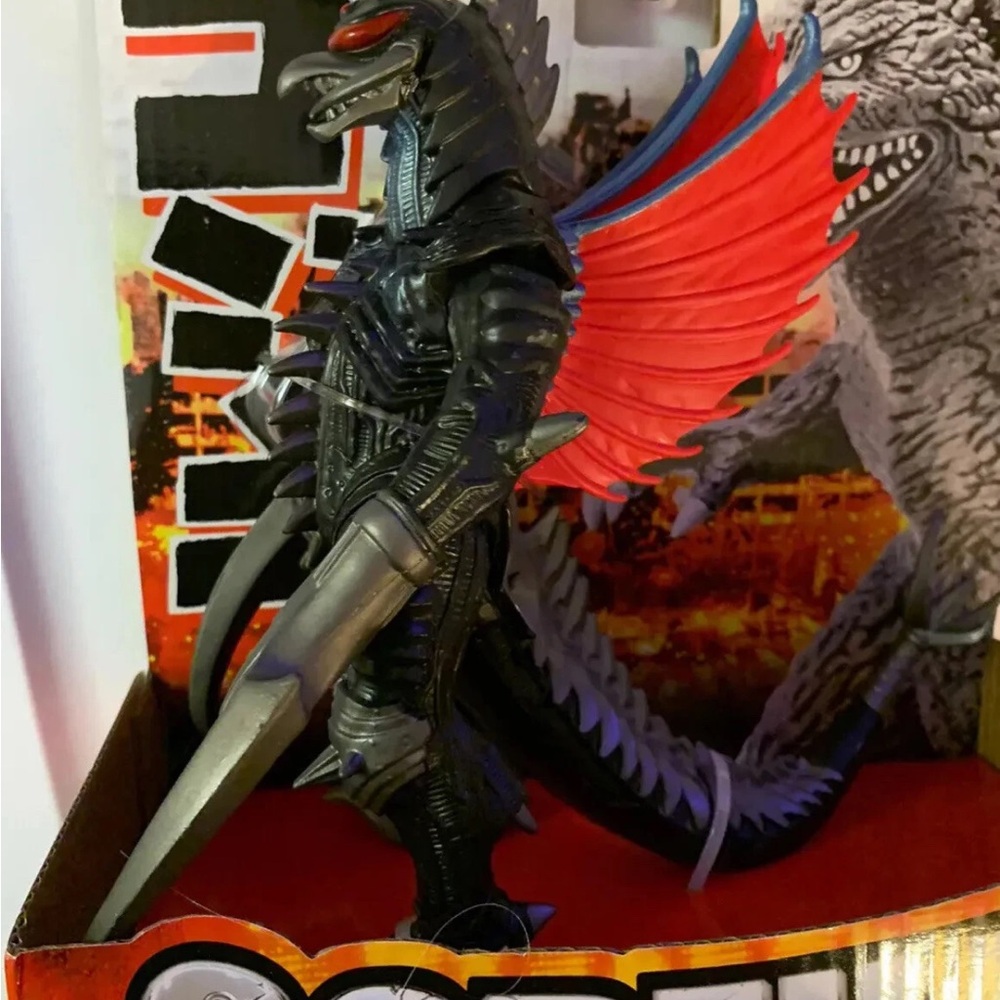 New Gigan 2004‎ monster playmates action figure Godzilla